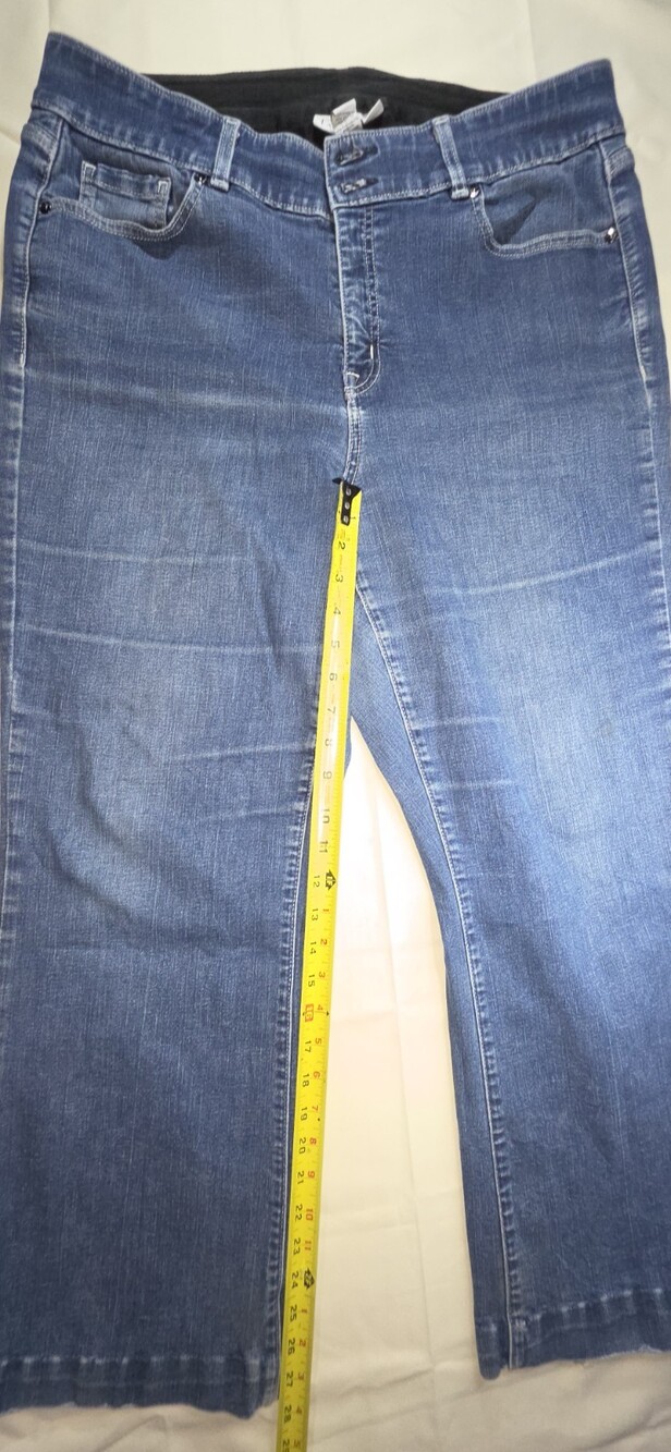 Lane Bryant Women's Blue Jeans RN 118641 Size 20 Wide Leg Bootcut Sku 0258